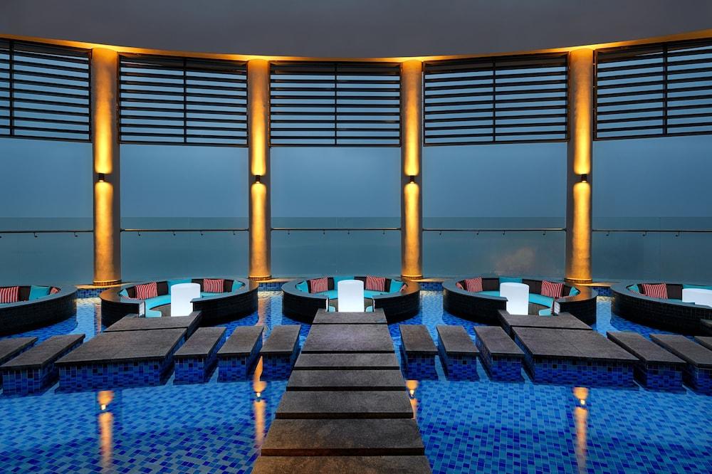 Four Points by Sheraton Danang - Rooftop Pool
