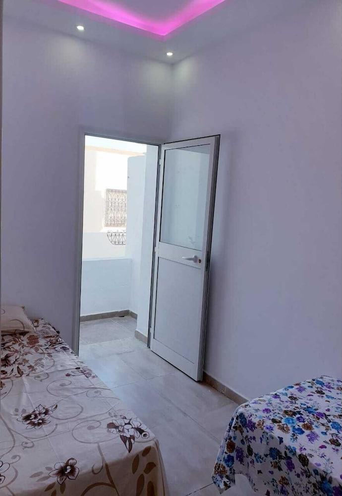 Airbetter - شقة فسيحة ومشرقة بغرفتي نوم مع إطلالة على البحر، قربة - Interior