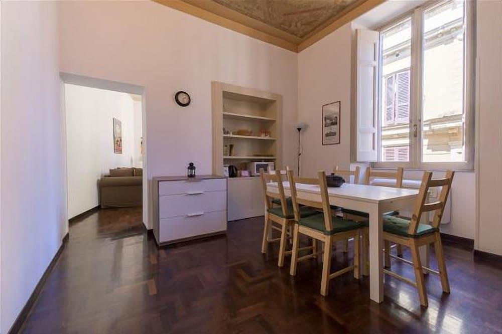 Fancy Apartment - Lovely Rome - In-Room Dining