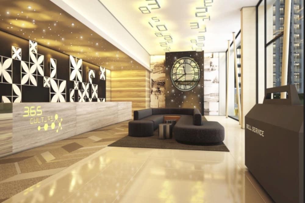 Tsix5 Phenomenal Hotel Pattaya - Lobby