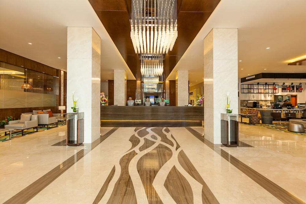 Flora Al Barsha Hotel at the Mall - Reception