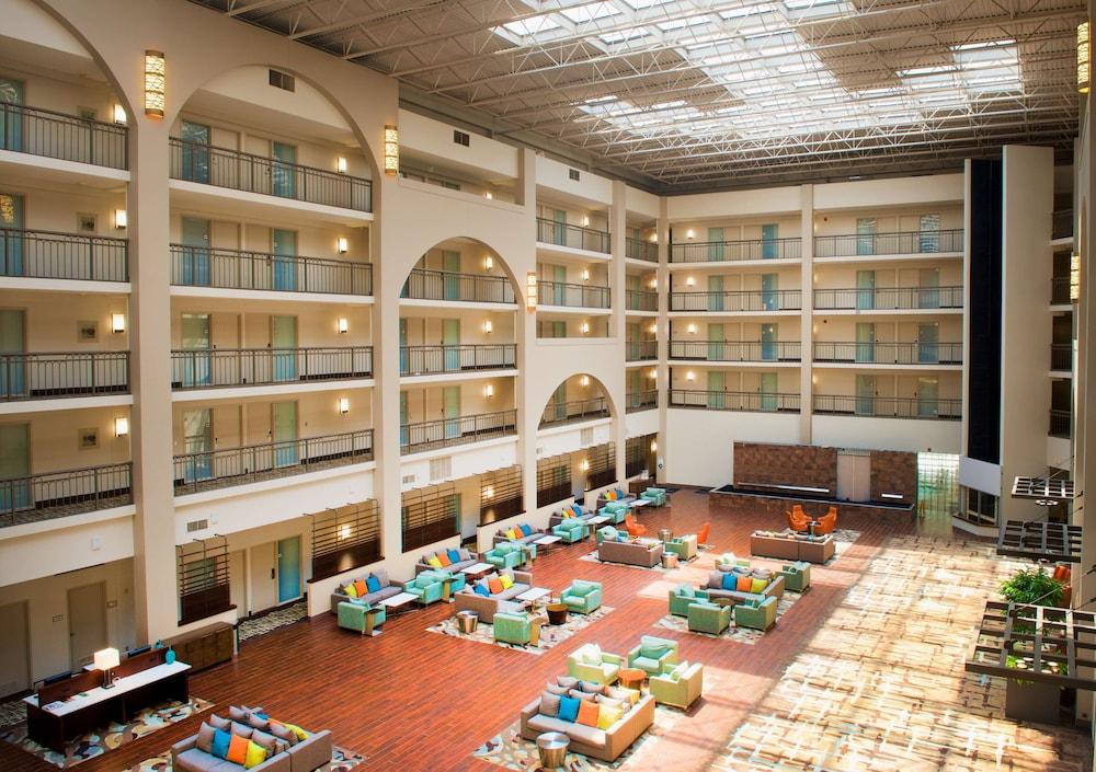 Embassy Suites by Hilton Cincinnati Northeast Blue Ash - Lobby