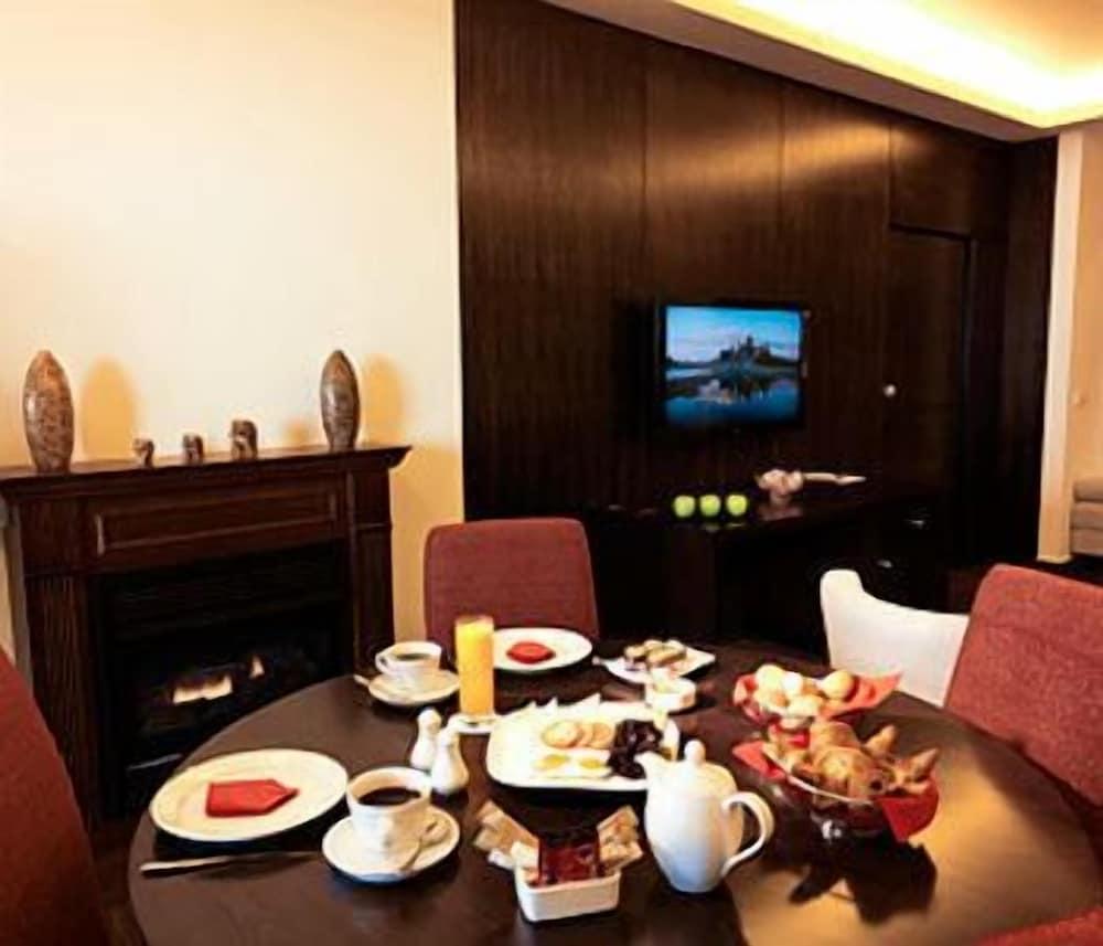 One to One Hotel Dhour Choueir - In-Room Dining