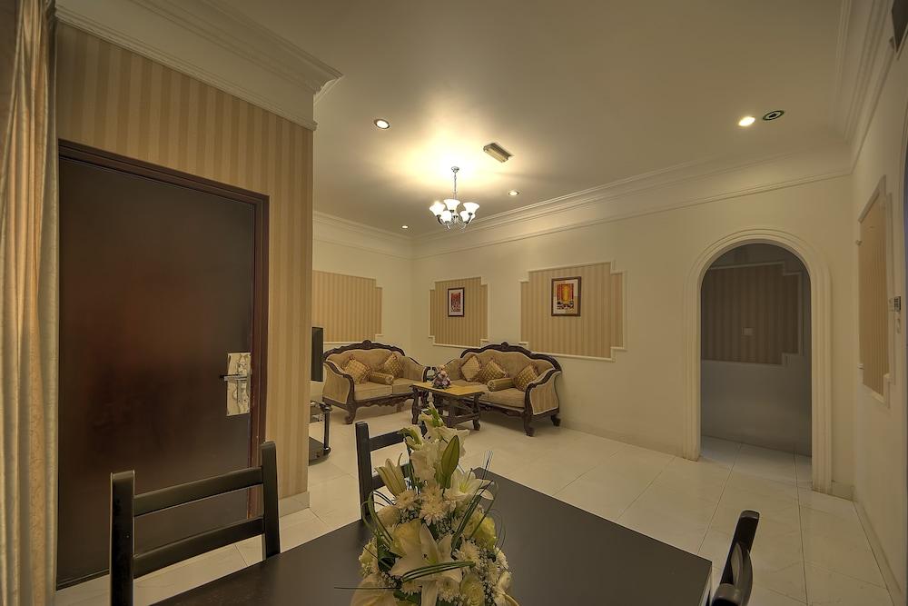 Royal Residence Hotel Apartments - null