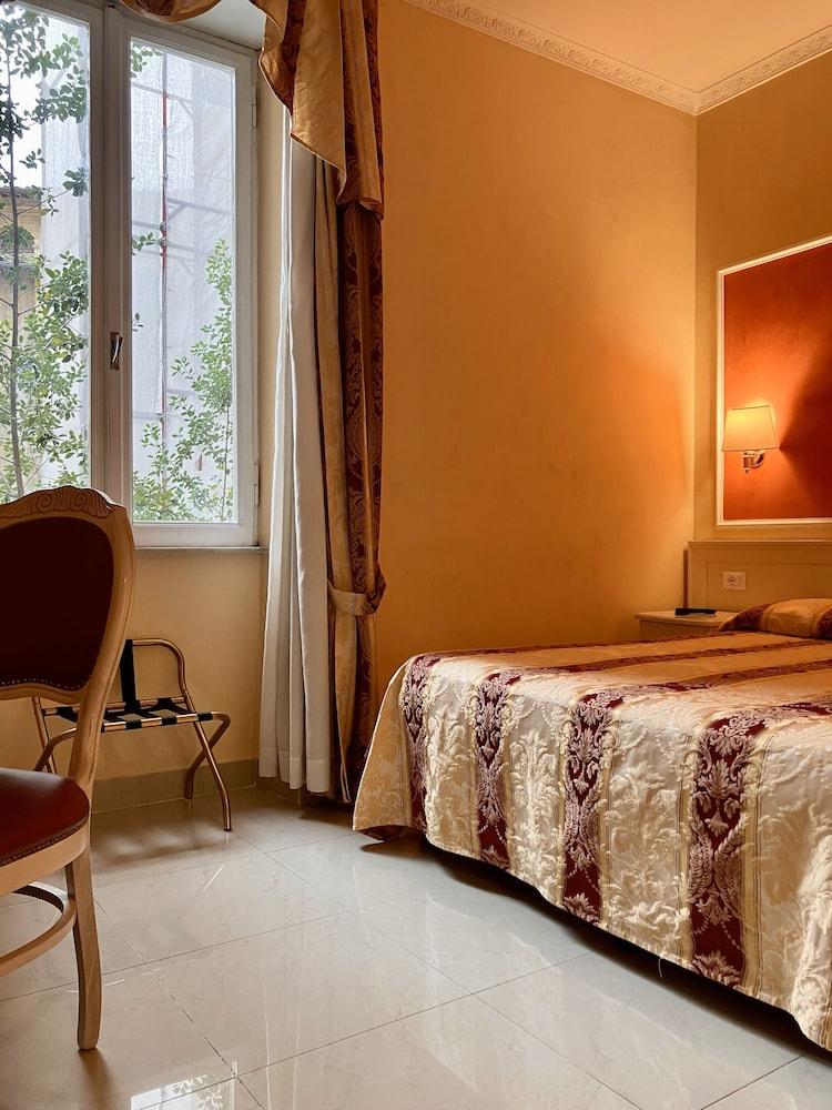 Hotel Erdarelli - Room