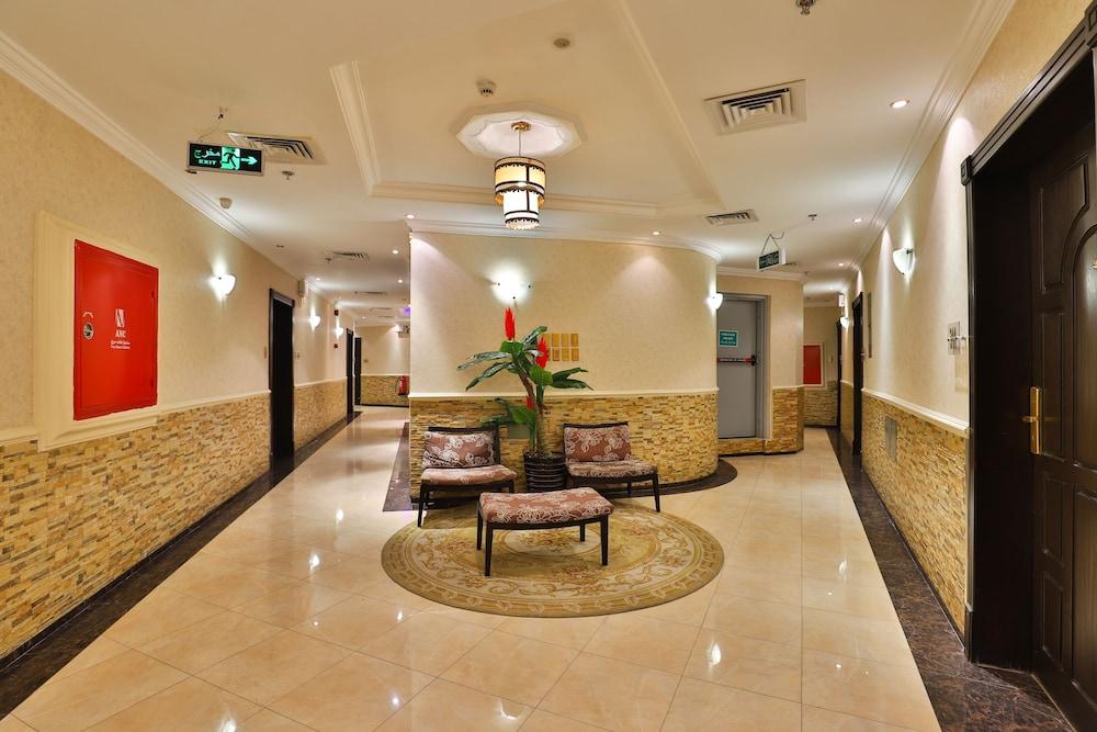 Etab Al Khobar Hotel - Lobby