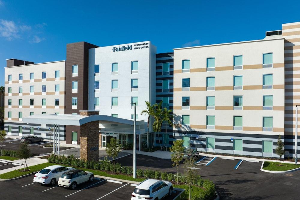 Fairfield Inn & Suites by Marriott West Palm Beach - Featured Image