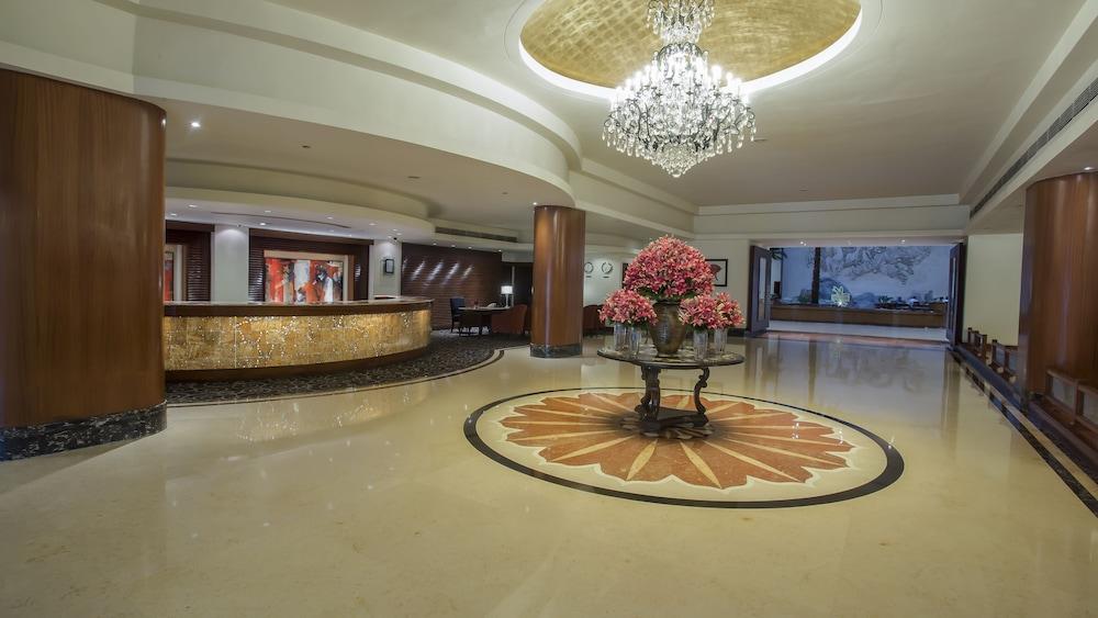 Taj Deccan - Lobby
