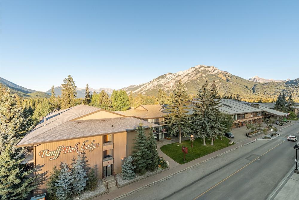 Banff Park Lodge - Featured Image