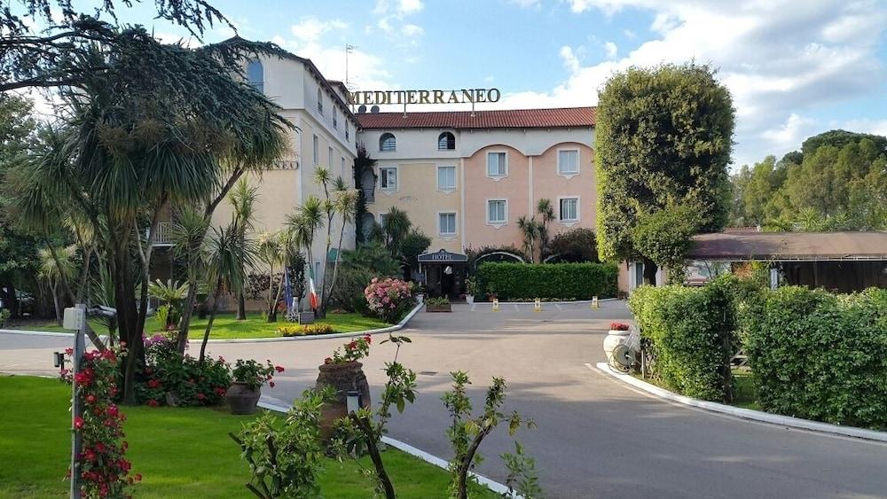 Hotel Mediterraneo - Featured Image