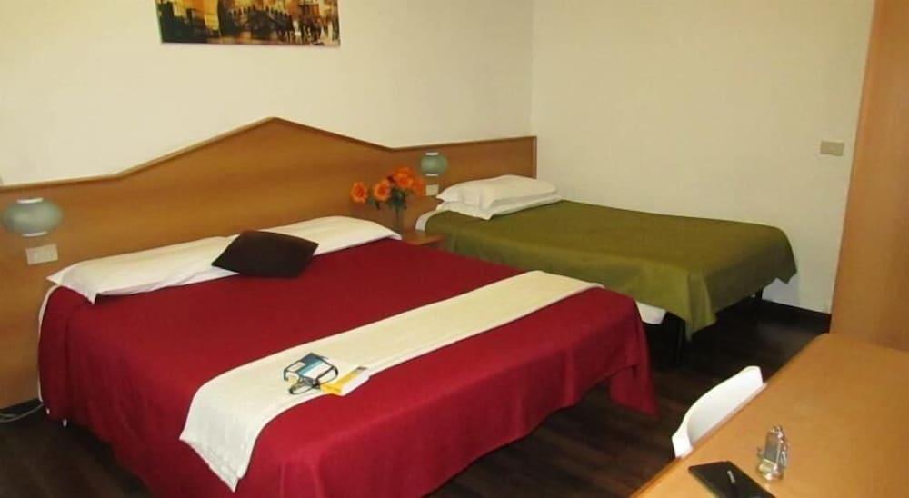 Hotel Ambra - Room