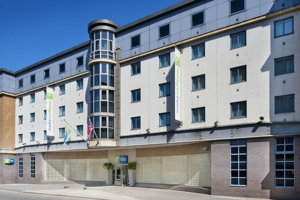 Holiday Inn Express London City, an IHG Hotel - Featured Image