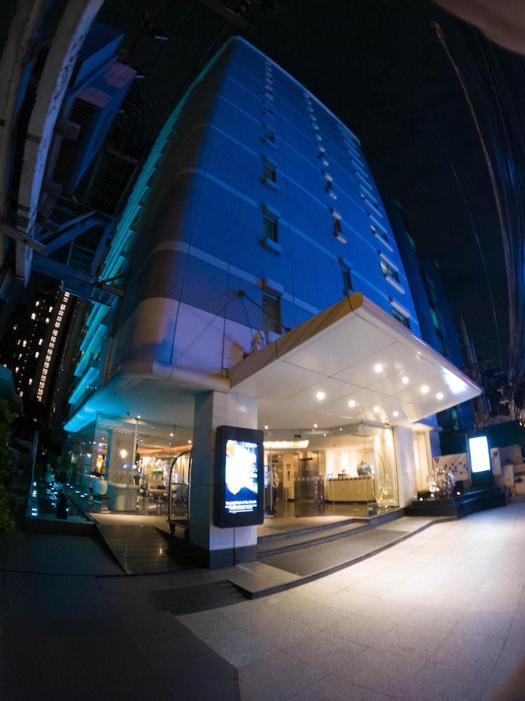 Night Hotel Bangkok - Sukhumvit 15 - Exterior