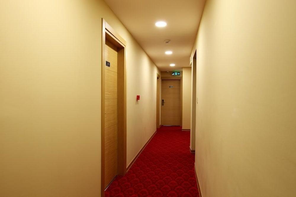 The Marist Hotel Kadikoy - Interior