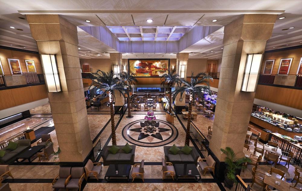 Corus Hotel Kuala Lumpur - Lobby Sitting Area