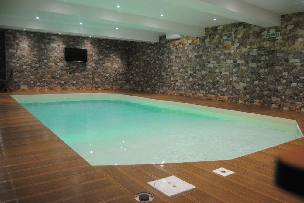 هوتل بيتوران - Indoor Pool