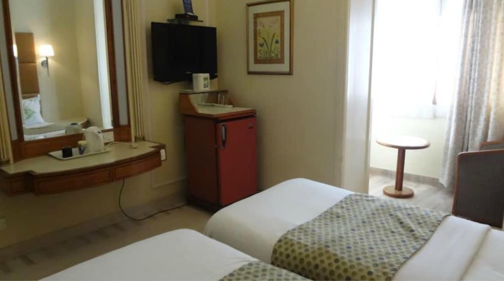 Regent Hotel - Room