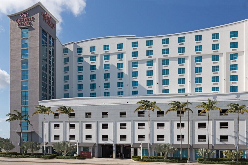Crowne Plaza Hotel Fort Lauderdale Airport/Cruiseport, an IHG Hotel - Exterior