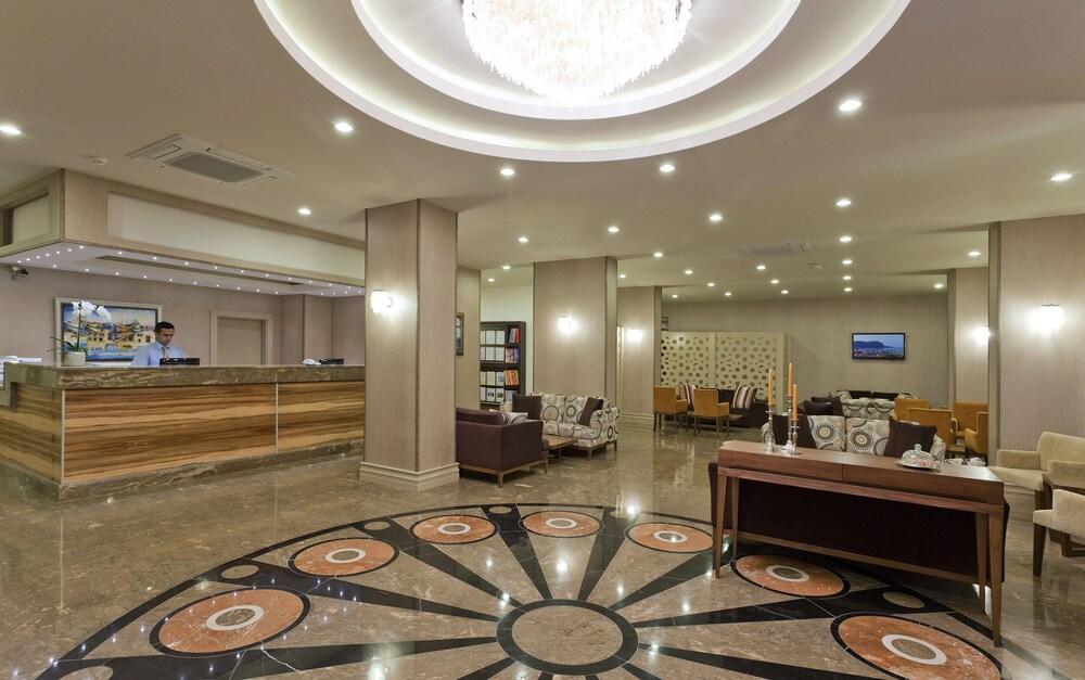 Gardenia Hotel - Lobby