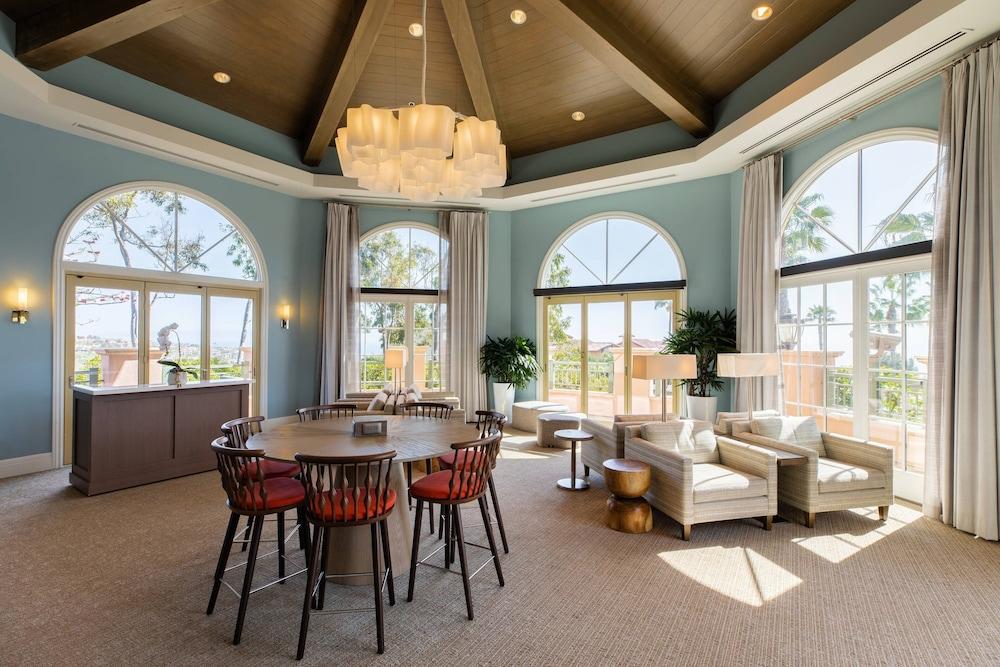 Marriott's Newport Coast Villas - Lobby Lounge
