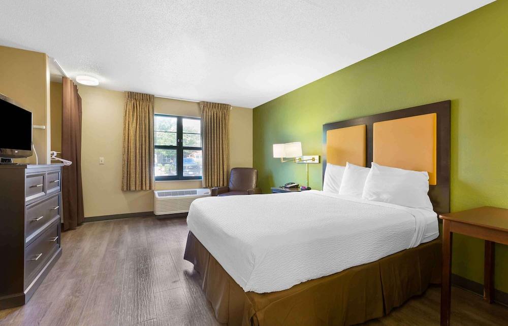 Extended Stay America Suites Washington DC Chantilly Dulles - Room