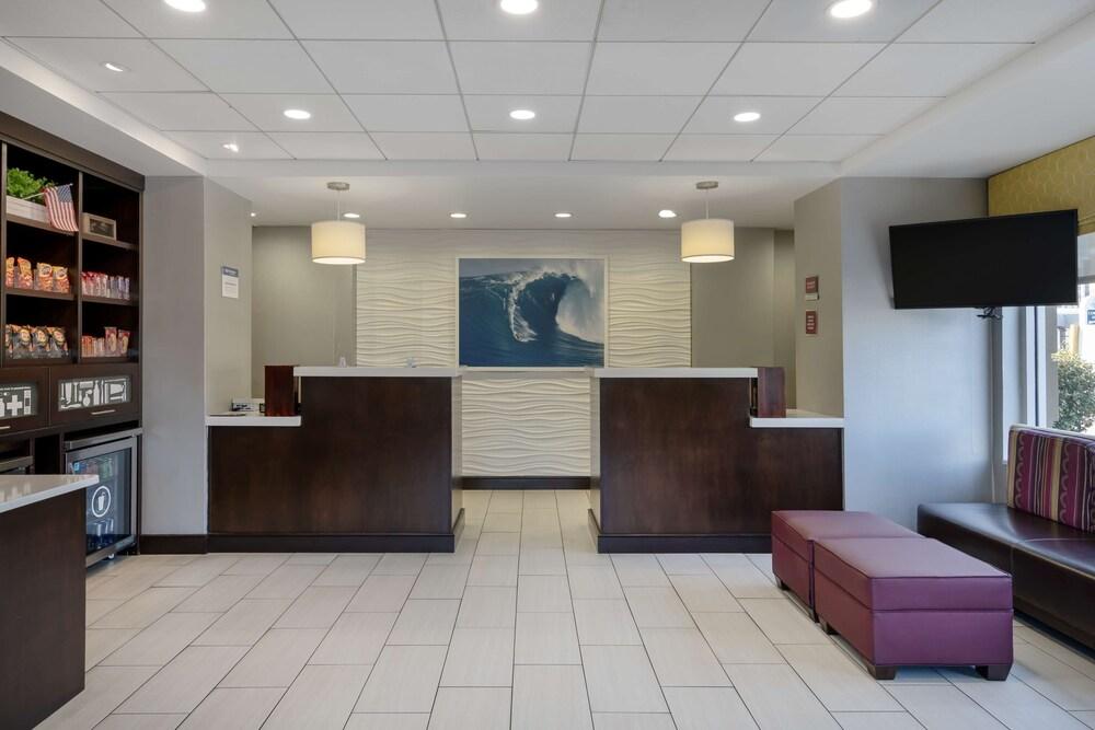 Best Western Plus Daytona Inn Seabreeze Oceanfront - Lobby