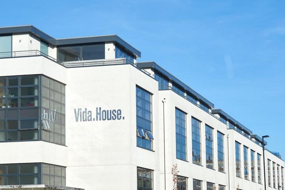 Vida House - Featured Image
