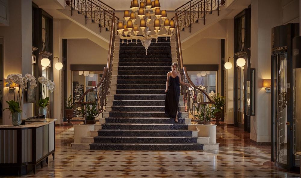 Fairmont Le Montreux Palace - Lobby