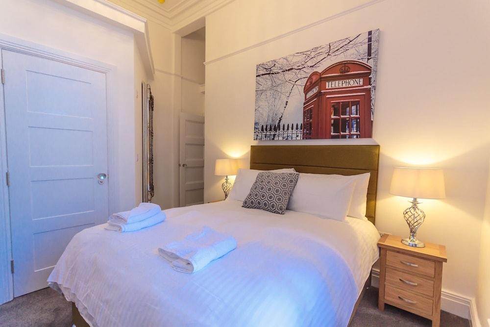 2 Bed - The Buckingham Suite - Interior
