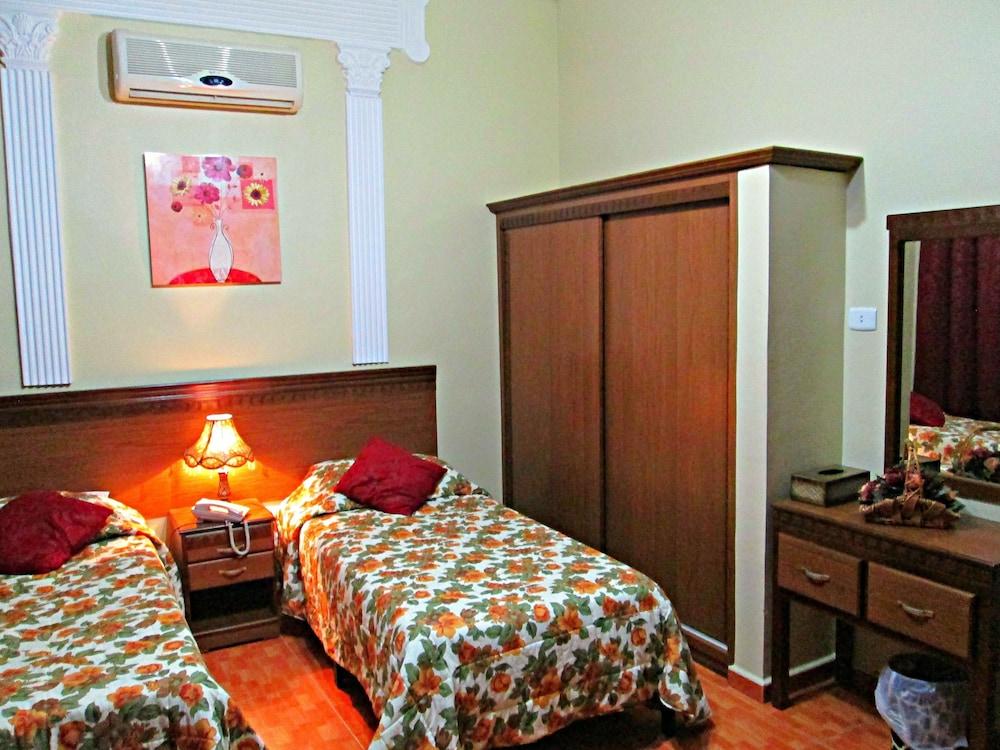 Sufara Hotel Suites - Room