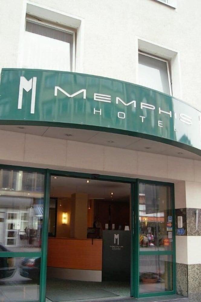 Memphis Hotel - Featured Image
