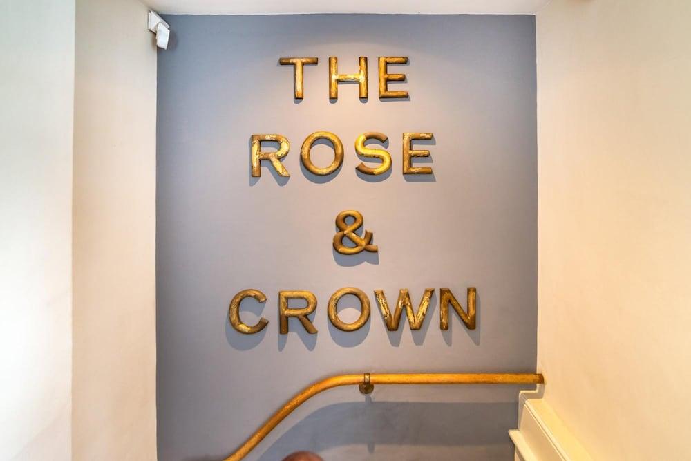 Rose and Crown Stoke Newington - Interior