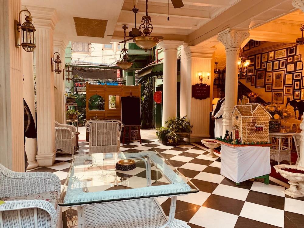 The Elgin Fairlawn Kolkata - Lobby