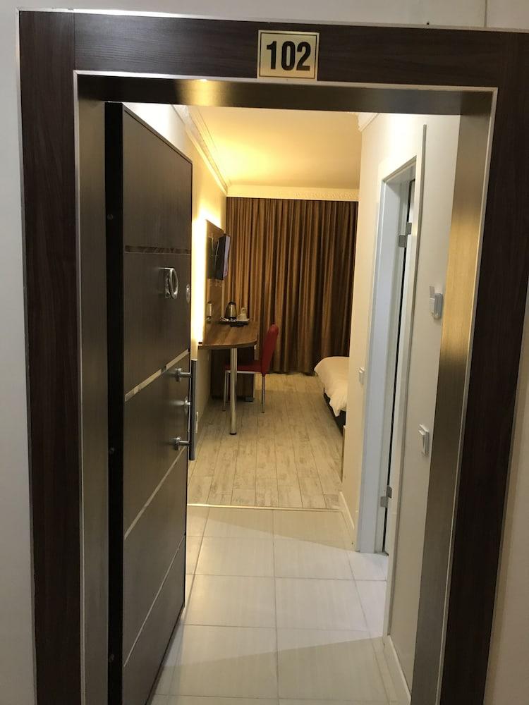 Ankara Atlantik Otel - Room