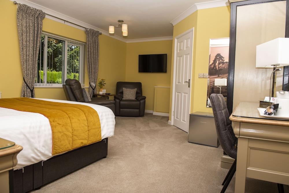 Bridleways Guest House & Holiday Homes - Room
