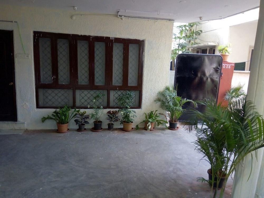 Shobha Inn - Exterior