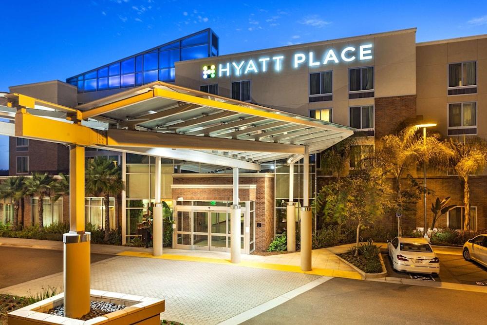 Hyatt Place San Diego/Vista-Carlsbad - Exterior