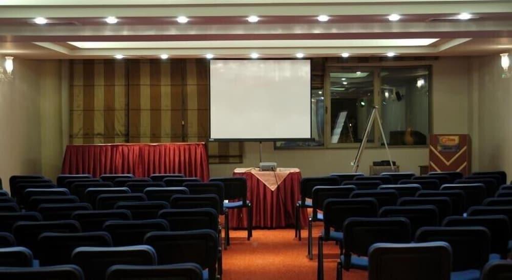 Royal Gaziantep Hotel - Meeting Facility
