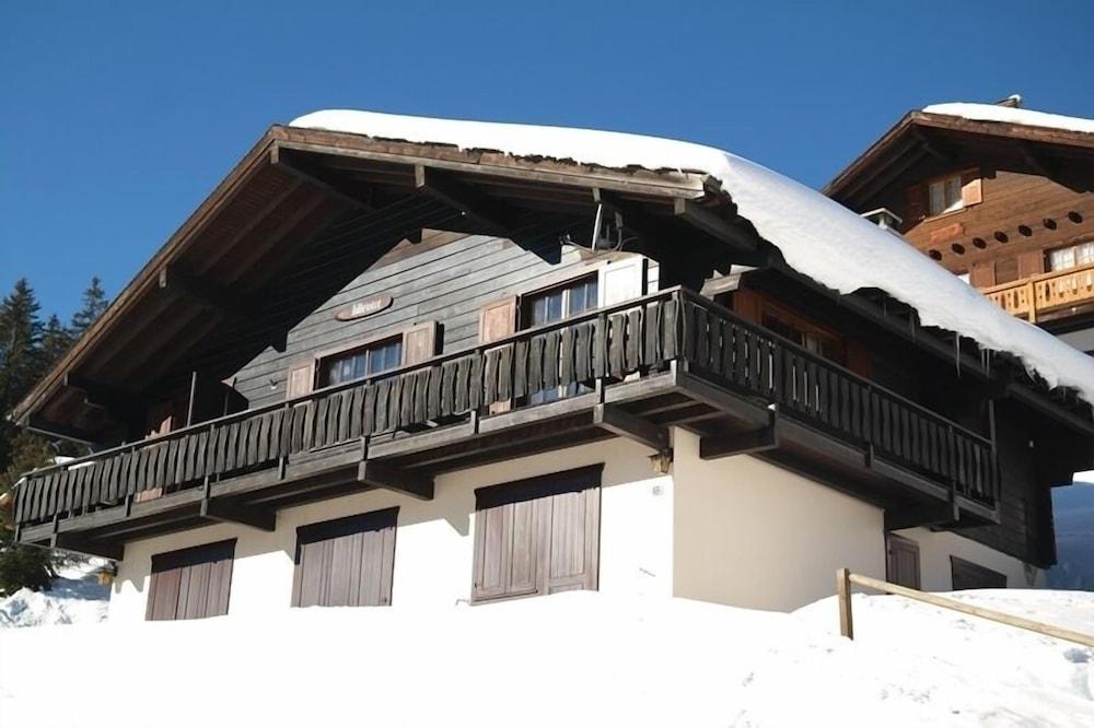 Chalet Idlevice - Featured Image