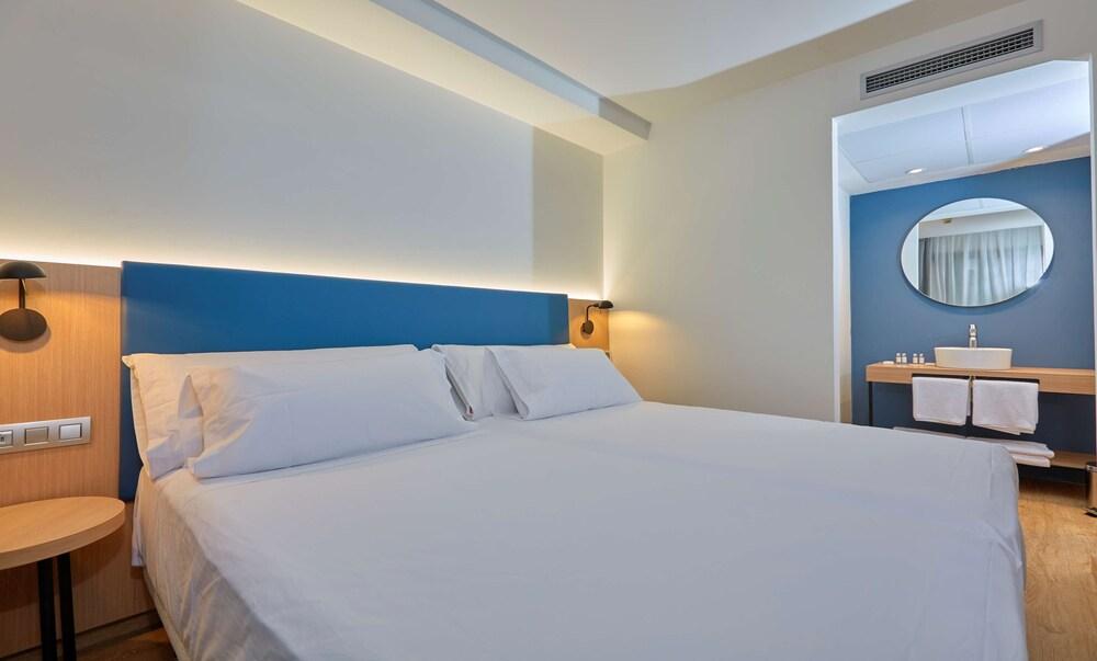 Occidental Alicante - Room