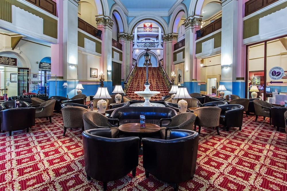 Britannia Grand Hotel Scarborough - Lobby Sitting Area