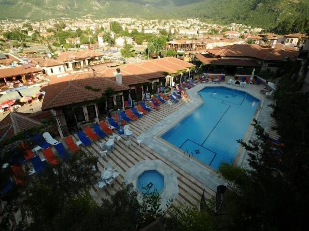 Hisar Holiday Club - Pool