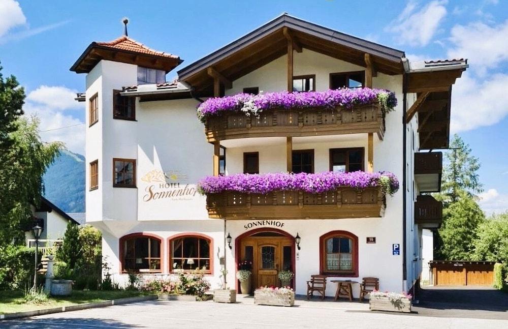 Hotel Sonnenhof - bed & breakfast & appartements - Featured Image