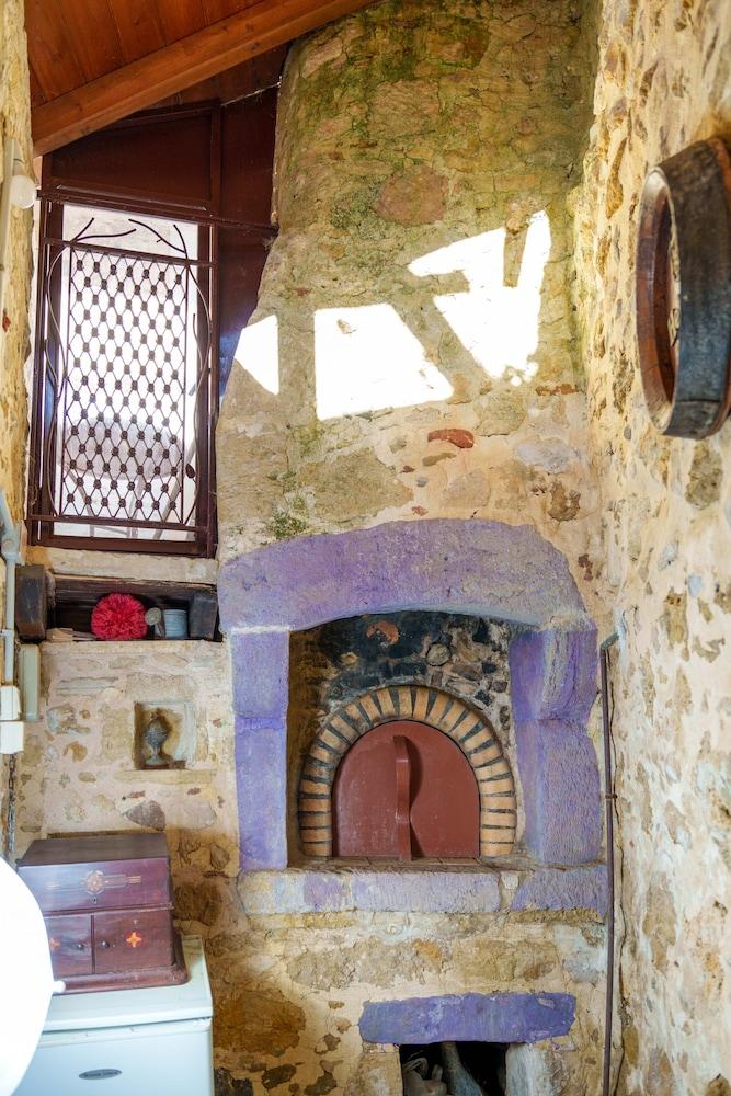 Traditional Cretan Houses - Exterior