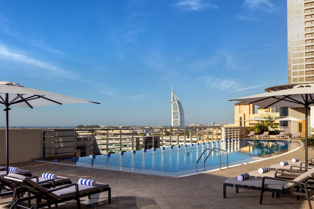 ستاي بريدج سويتس دبي في مدينة الإنترنت، ضمن مجموعة فنادق إنتركونتنينتال - Pool