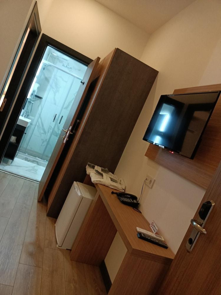 Comfy Otel  Antalya Lara - Room