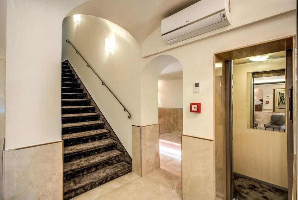 Hotel San Silvestro - Interior
