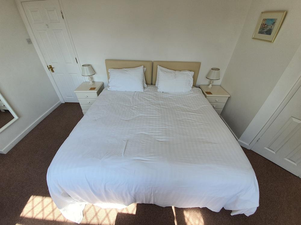 Cringleford Guest House - Room