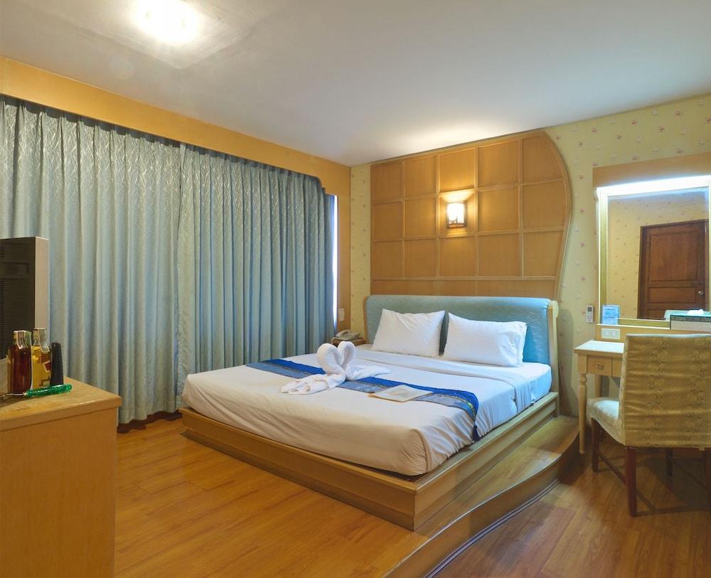 Silom Avenue Inn - Room