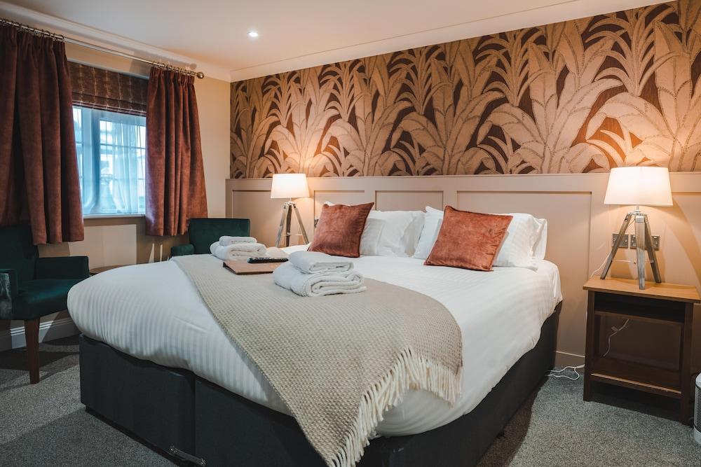 Harper's Steakhouse with Rooms, Southampton Swanwick Marina - Room